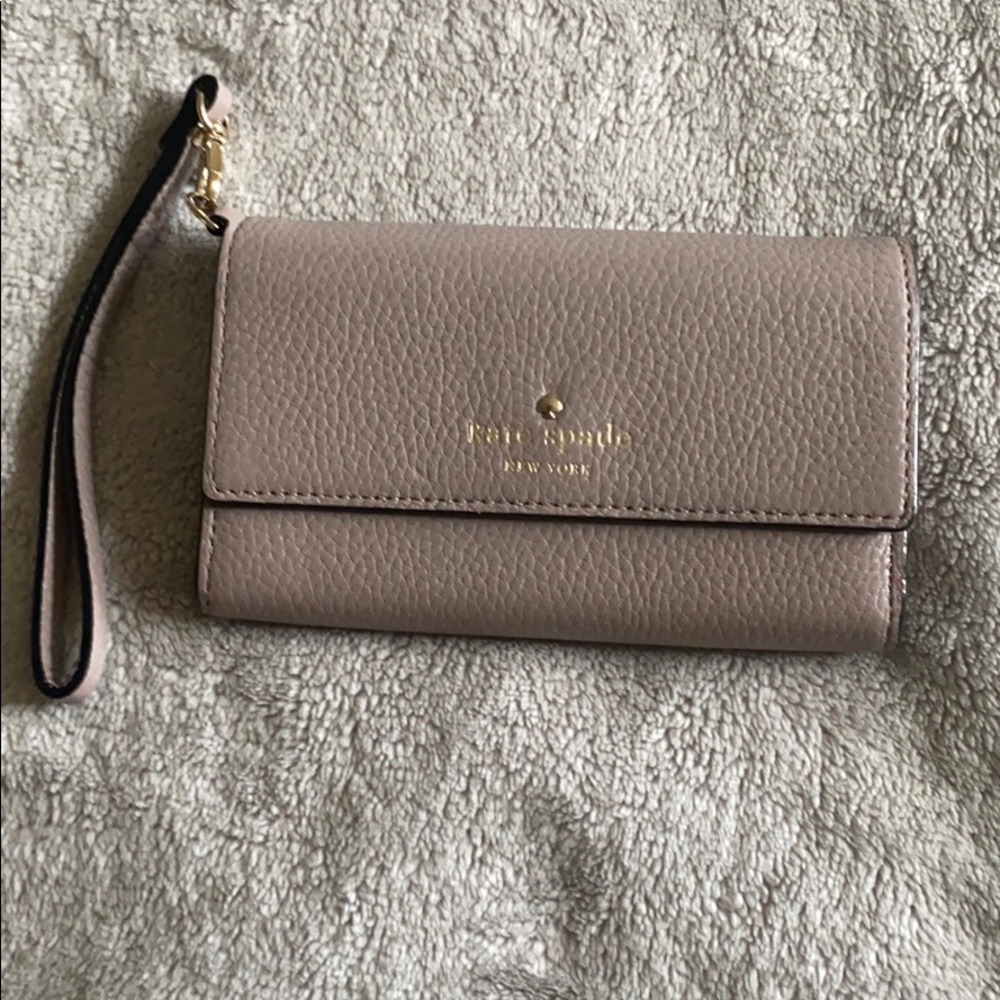 Kate spade wristlet